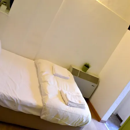 Green Domus Guest house Florence