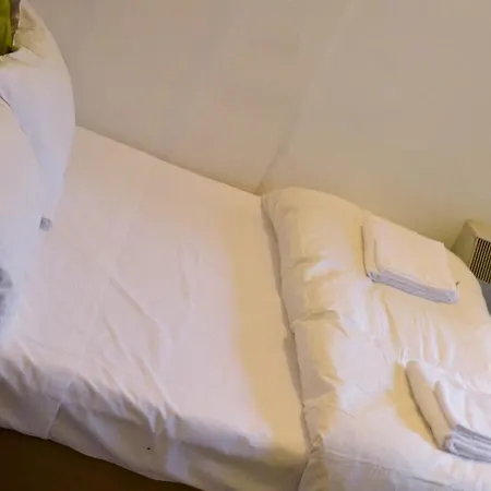 Green Domus Guest house